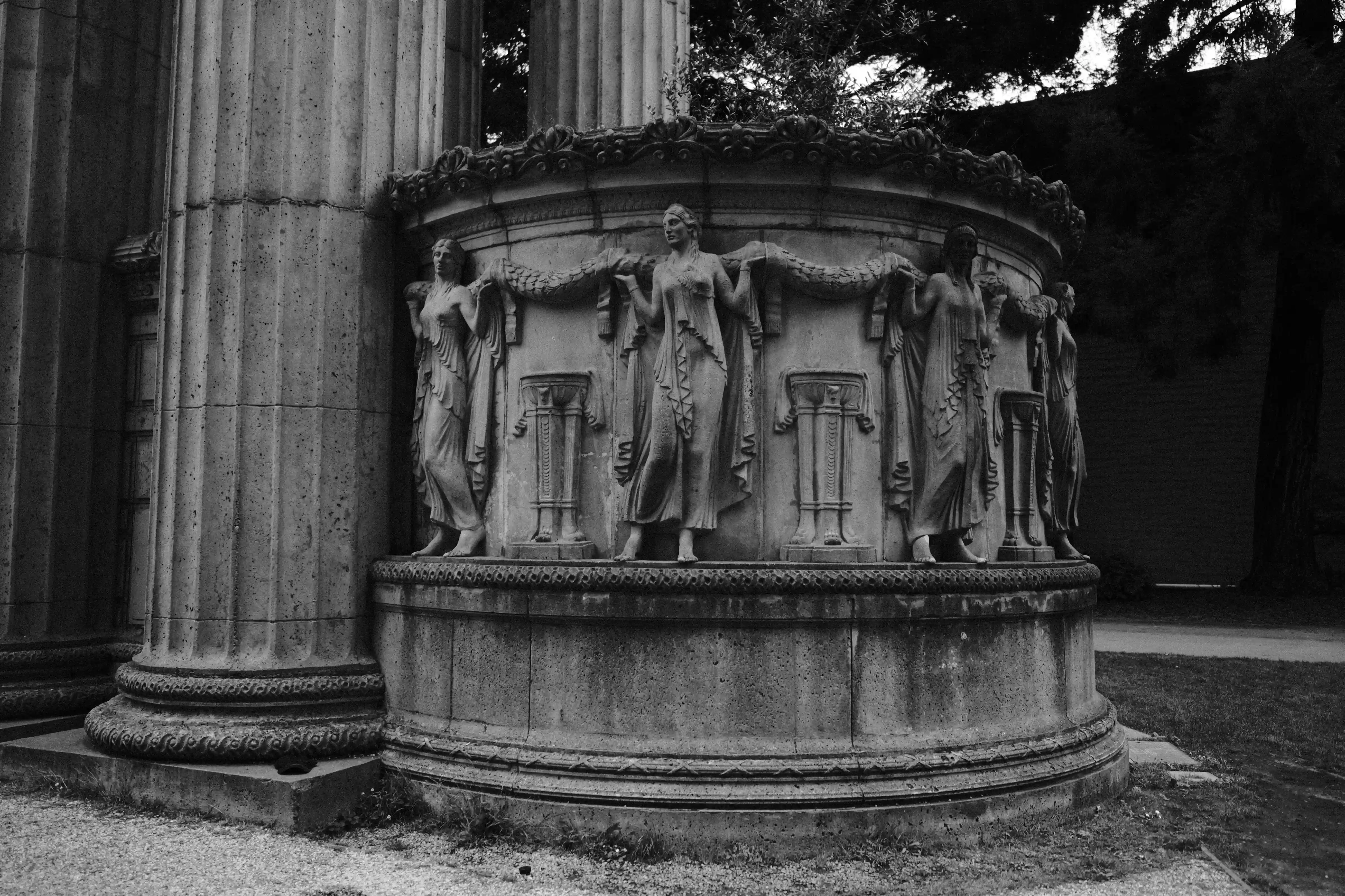 Sorry, I will work on getting alt text implemented. One step at a time.